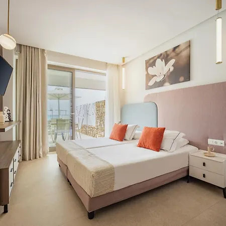 Trypiti Blue Dream Palace And Hive Water Park לימנריה