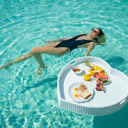 Trypiti Blue Dream Palace And Hive Water Park 5*