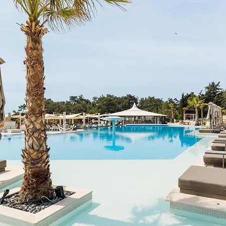 Trypiti Blue Dream Palace And Hive Water Park 5*